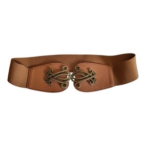 NWOT Decorative Small Elastic Latch Hook Belt w/ Cute Buckle Detail. Never worn.